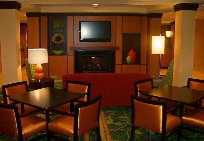 Fairfield Inn And Suites By Marriott Seymour Restaurang bild