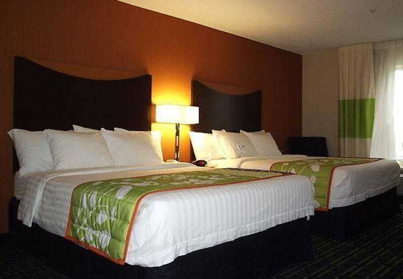 Fairfield Inn And Suites By Marriott Seymour Exteriör bild